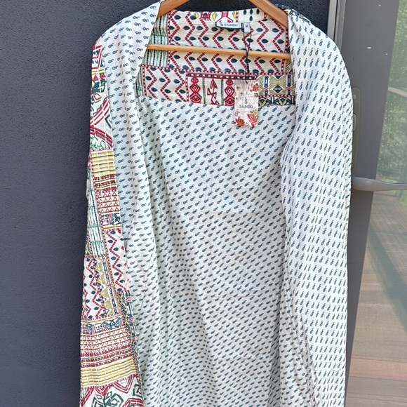 Multicolor Geometric Patterned Long Coat - Picture 6 of 7